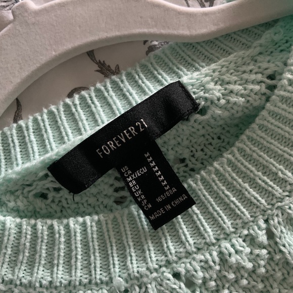 Green knit sweater - Picture 3 of 4